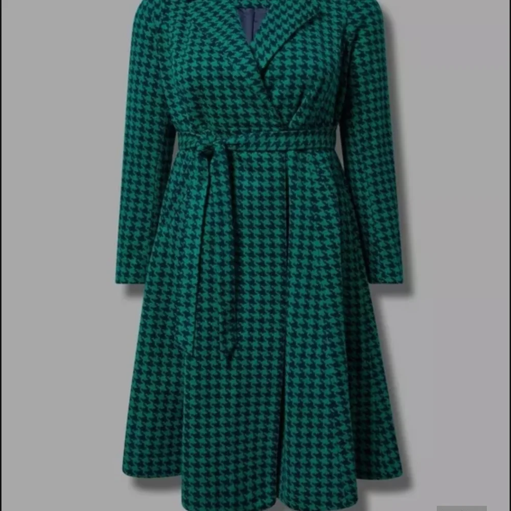 Green Houndstooth Belted Coat - Picture 3 of 6